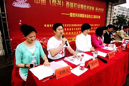 ��f(xi��)����������c��