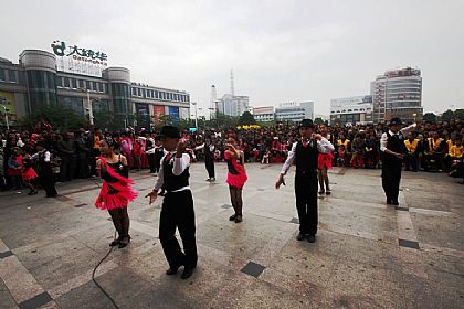 ��f(xi��)����������c��